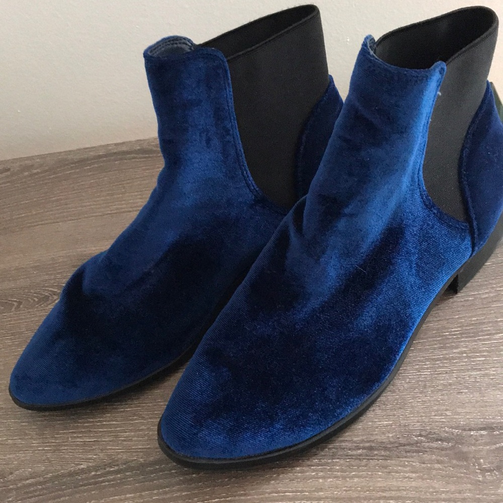 ALDO Blue velvet booties